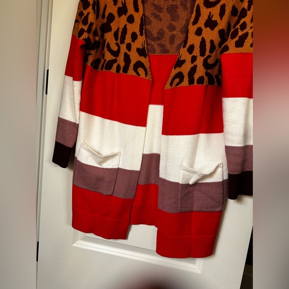 Colorblock Cardigan - Picture 9 of 12